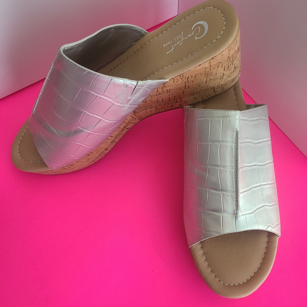 Chinese Laundry Metallic Wedge Sandals